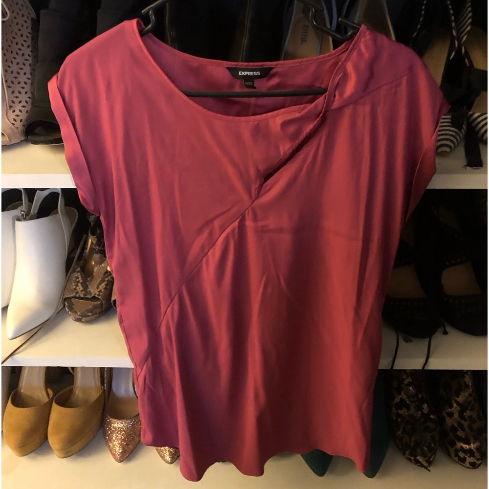 XS express satin blouse, dark pink.